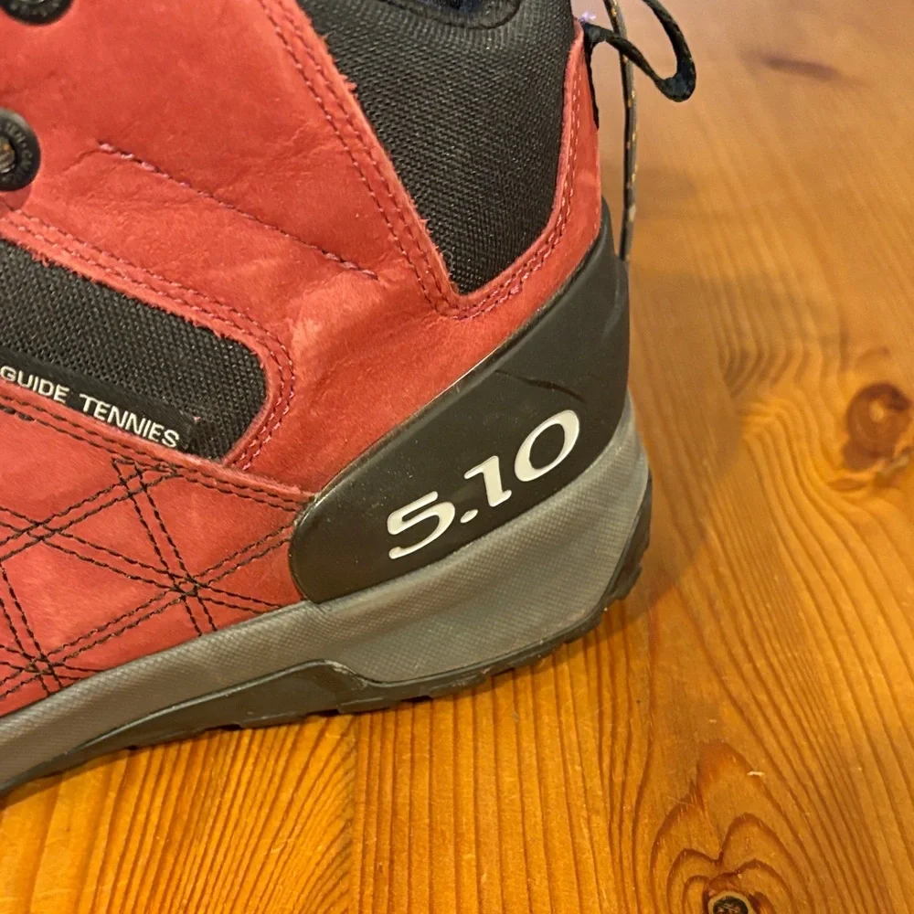 Women's five ten Red guide tennies Athletic Shoes - Picture 5 of 11